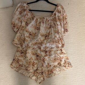 Abercrombie & Fitch Cream and Brown Floral Off-Shoulder Top